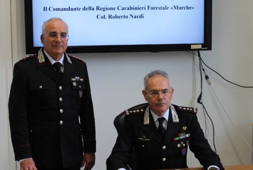 Ancona, il generale Rispoli in visita al Comando carabinieri forestale Marche: «Prevenire i reati ambientali»