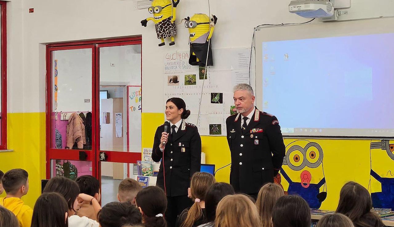 I carabinieri nella scuola primaria a Montemarciano per parlare di legalità