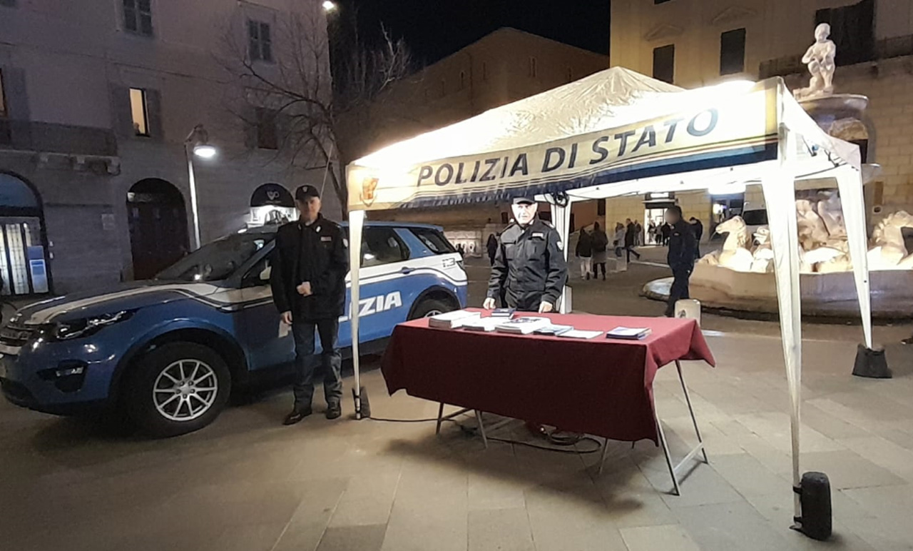 Polizia Postale ad Ancona