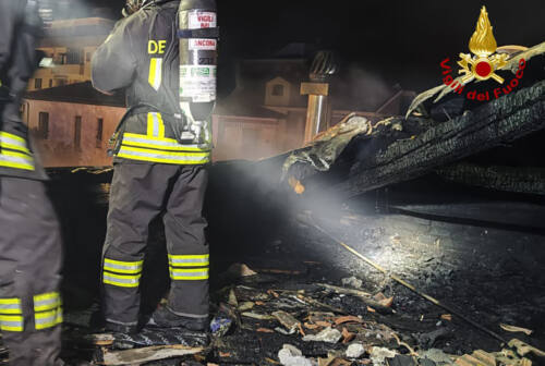 Senigallia: fiamme in via Verdi, due le famiglie evacuate