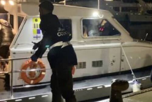 Peschereccio affonda, equipaggio salvo per miracolo: tragedia sfiorata a San Benedetto