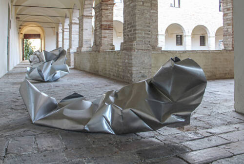 “Ruvide Armonie”: a Pesaro e Monteciccardo l’antologica dell’artista Gabriel De Gaudi