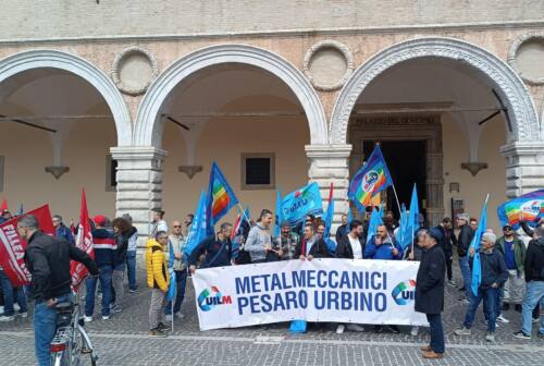 Pesaro, Cgil e Uil in piazza: «Chiediamo protocolli locali su appalti e controlli contro gli infortuni sul lavoro»