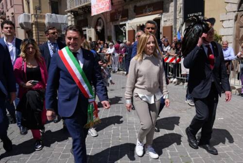 Festa ad Ascoli con i Bersaglieri: in parata anche la premier Meloni- FOTO