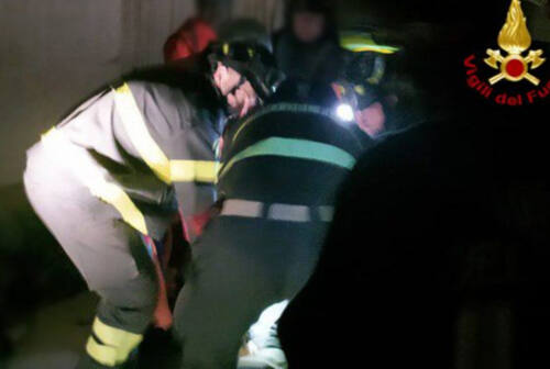 Fano, crolla un tetto a Torrette: due persone ferite