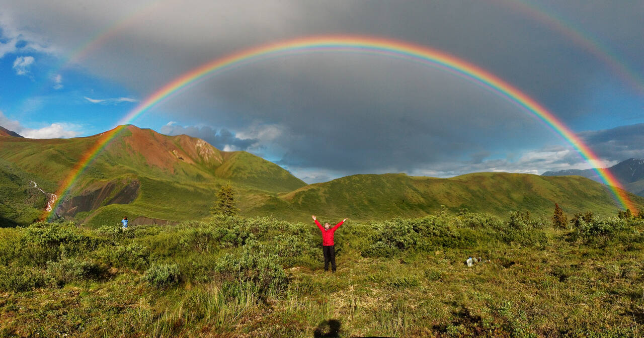 Double alaskan rainbow - credits Eric Rolph wikipedia (Full featured double rainbow in Wrangell-St. Elias National Park, Alaska)