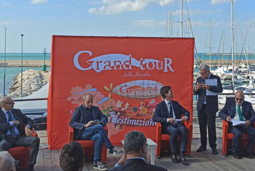 Ancona, a Marina Dorica il varo del Grand Tour di Tipicità col presidente Acquaroli
