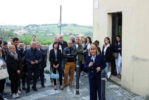 Filottrano, la candidata Lauretta Giulioni inaugura la sede elettorale