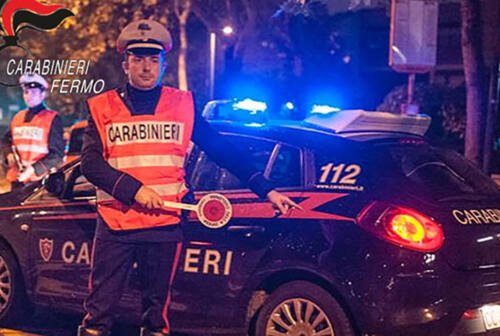 Hanno la patente revocata ma continuano a guidare: pioggia di denunce da parte dei carabinieri di Fermo