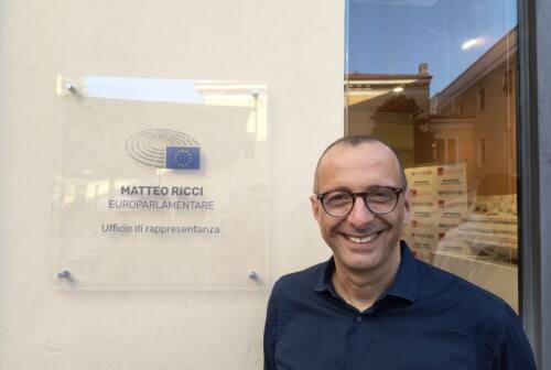 Elezioni regionali Marche: Matteo Ricci incassa l’appoggio di Italia Viva, Francesco Acquaroli elenca i risultati