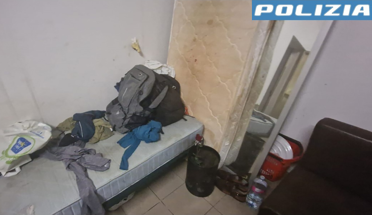 Ancona: controllo amministrativo in un kebab, Polizia e Finanza scoprono un clandestino nascosto