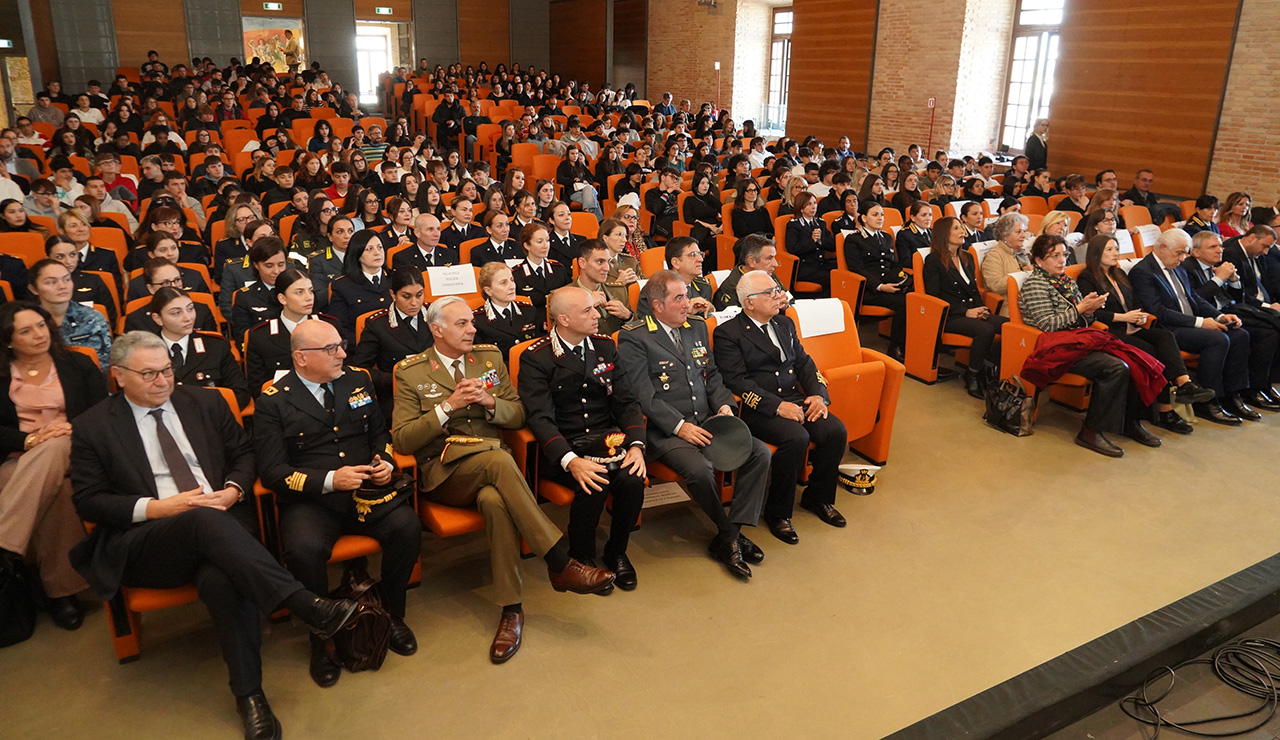 Alla Mole Vanvitelliana di Ancona “Donne in uniforme in prima linea – Forza e cambiamento, leadership e coraggio”.
