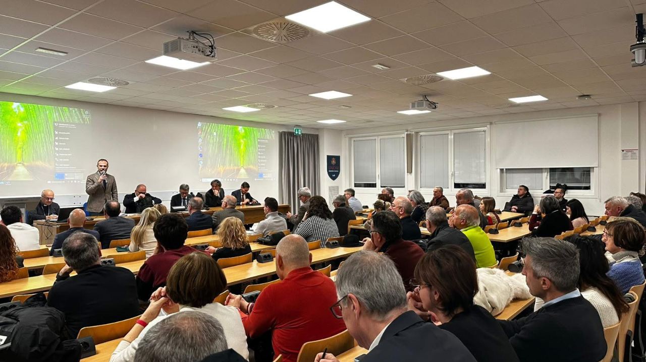 Assemblea pubblica a Camerino