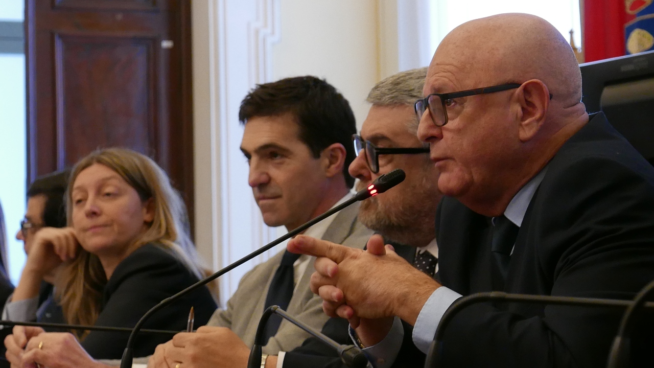 Svolto il consiglio grande a Senigallia su ponte Garibaldi: il sindaco Olivetti in mezzo al commissario Acquaroli e al vice Babini