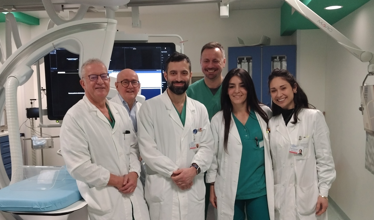 L'equipe che ha svolto l'intervento all'Ospedale regionale di Torrette di Ancona