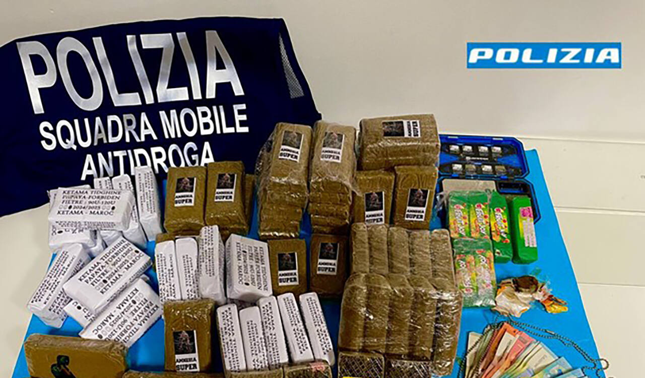 La polizia di Ancona ha recuperato 7 kg di hashish