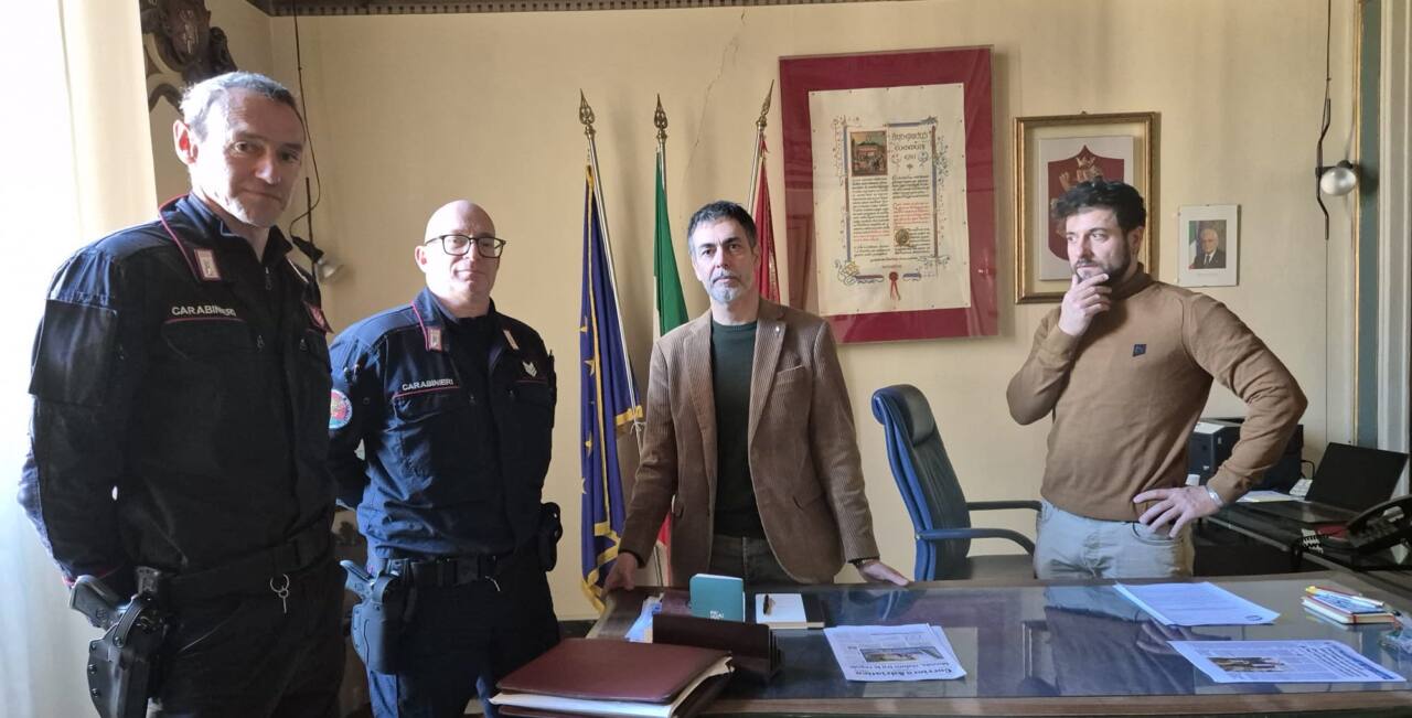 Confronto in Municipio tra il primo cittadino di Jesi, l’assessore all’Ambiente con i Carabinieri Forestali sulla presenza del lupo in città
