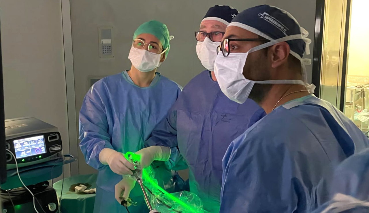 Senigallia, la Uoc Chirurgia dell'ospedale effettua l'asportazione dello stomaco con tenica laparoscopica (foto ufficio stampa Ast Ancona)