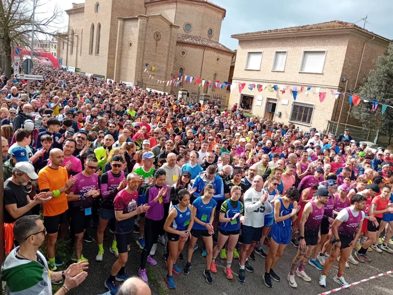 Jesi, Caminada de San Giuseppe: festa da record ʺcon bucaʺ