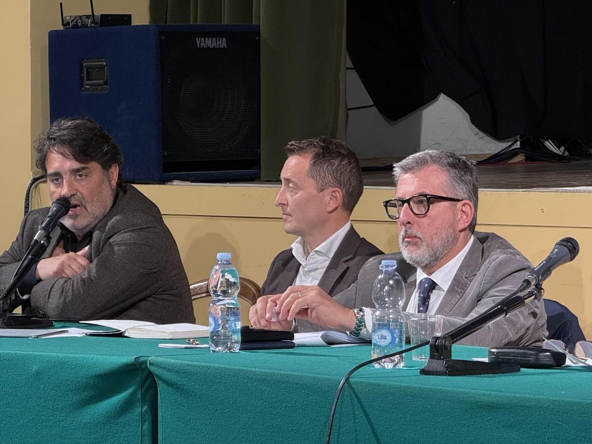 Assemblea per l'inchiesta pubblica a San Severino Marche