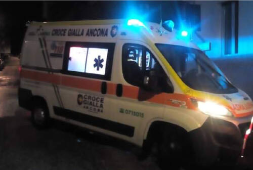 Ancona: malore in Piazza Stamira, muore 53enne