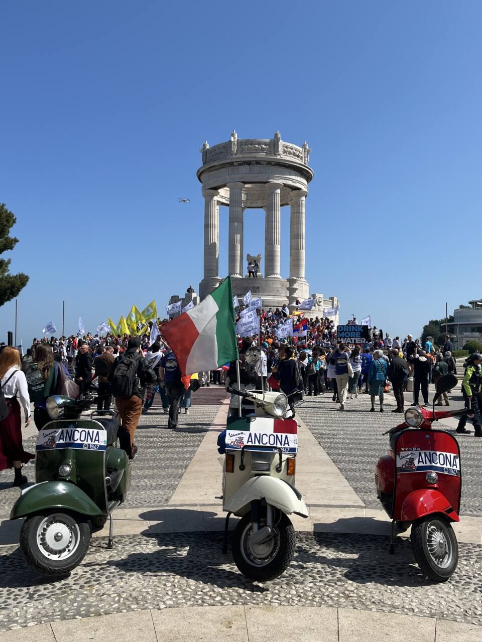 Erasmus Generation Meeting: la festa in corteo per le strade di Ancona, il Passetto