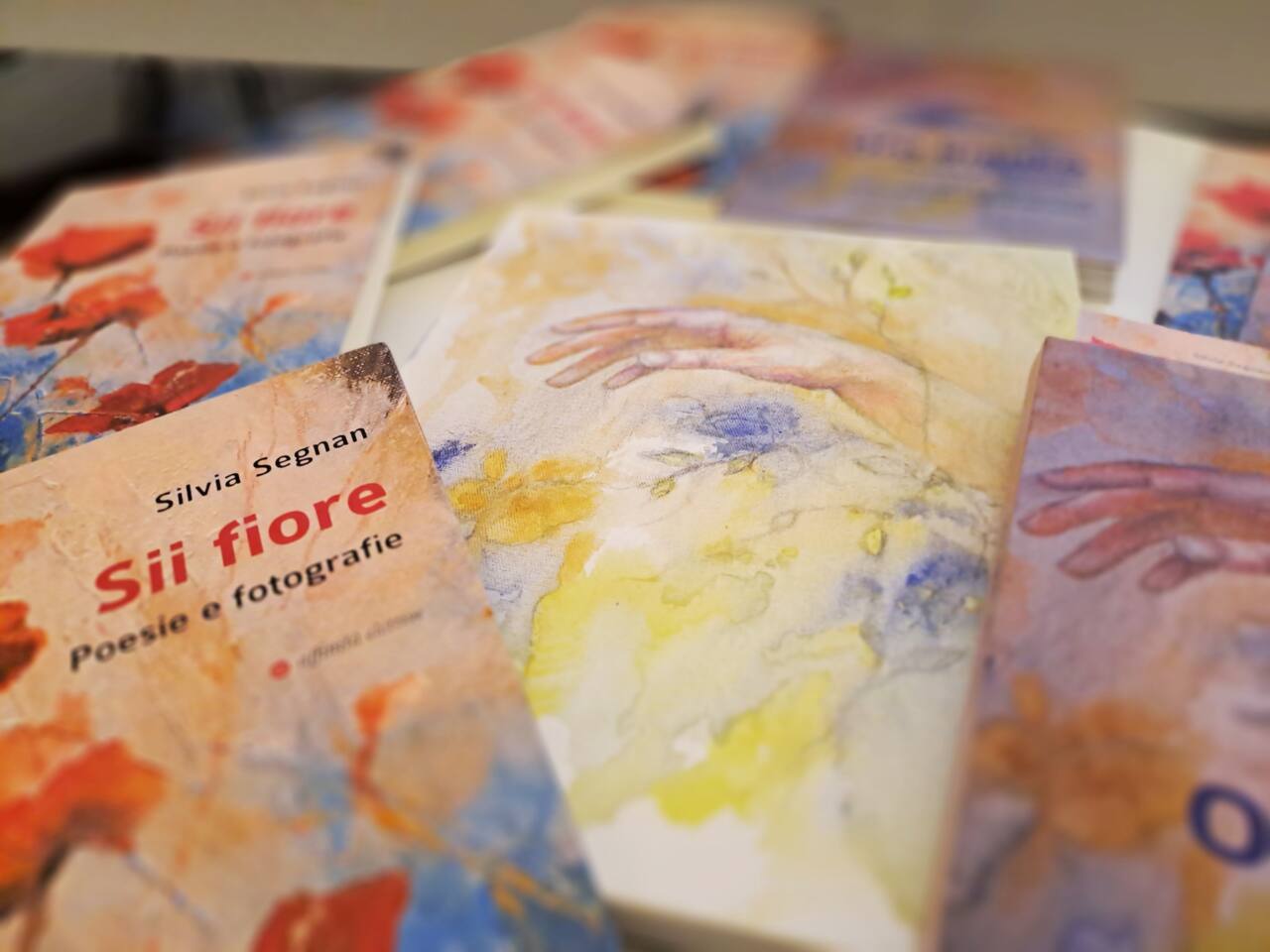La silloge poetica "Sii fiore" di Silvia Segnan