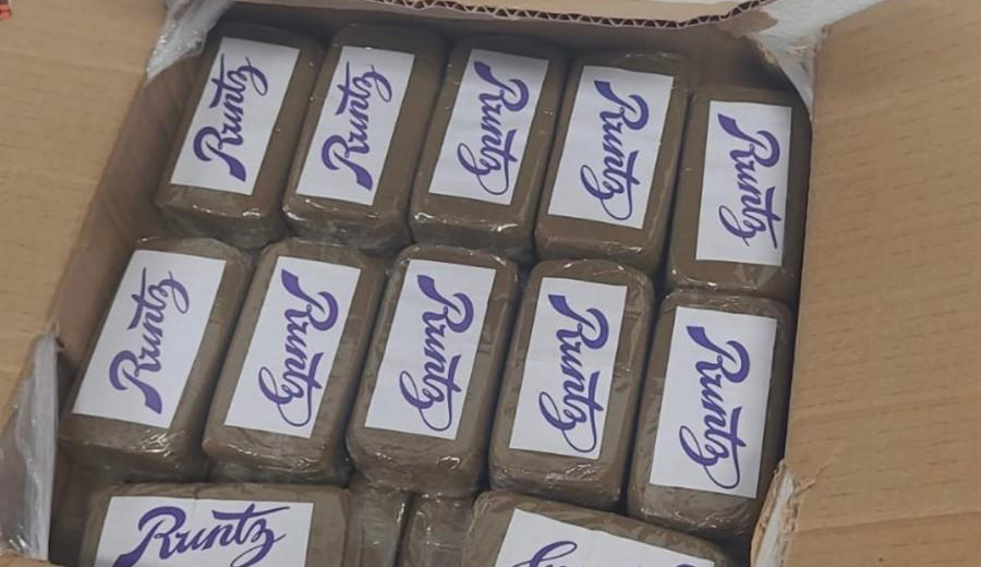 Ancona, nascosti nell'auto 22 chili di hashish: 24enne arrestato in A14