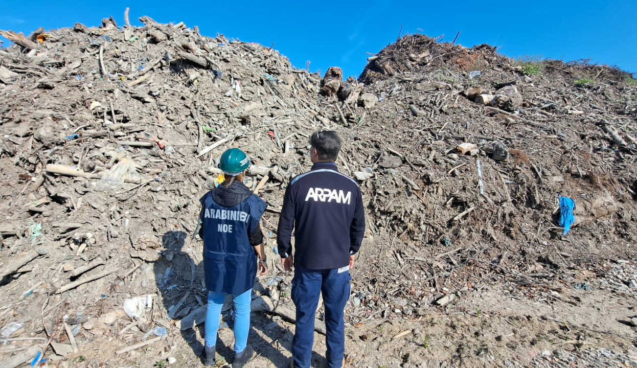 Discarica abusiva, l'Antimafia di Ancona sequestra 60mila metri cubi di rifiuti