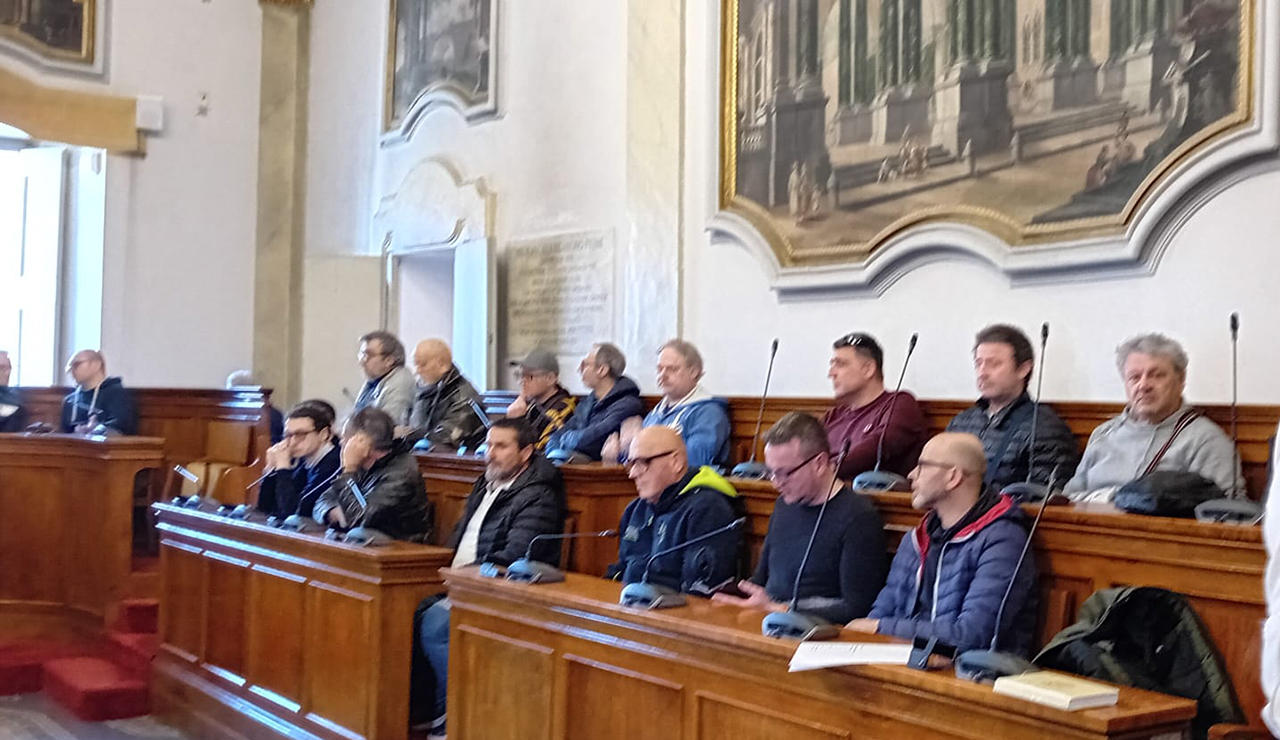 Jesi, Imr ex Caterpillar: la vertenza incontra il territorio
