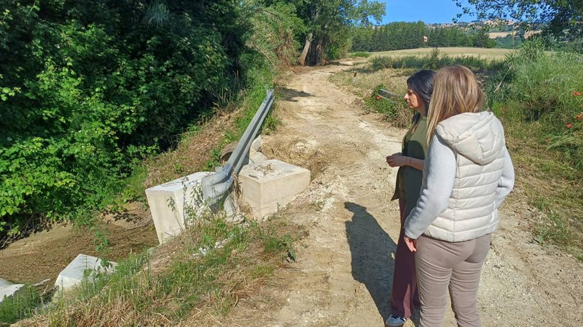 La sindaca di Osimo in sopralluogo