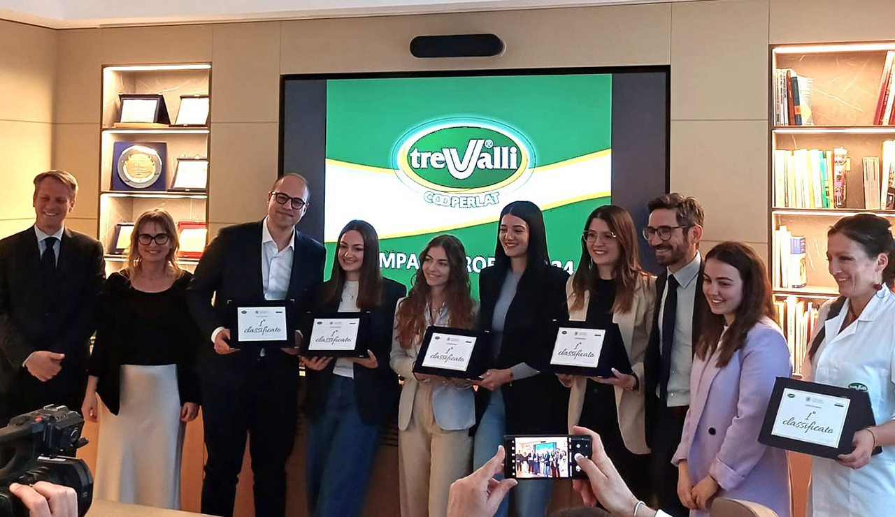 Jesi, Contest Alceo Moretti: Cooperlat e UNIVPM premiano gli studenti vincitori. Trionfa “Dolci Sogni”