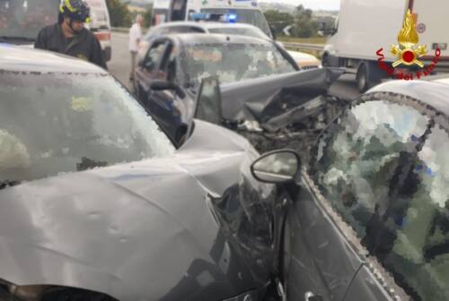 Tolentino, maxi incidente stradale: tre auto coinvolte, tre uomini feriti
