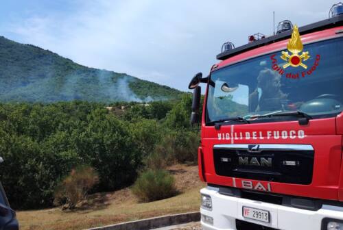 Genga, incendio bosco in località Croce di Nebbiano. Forse un fulmine la causa